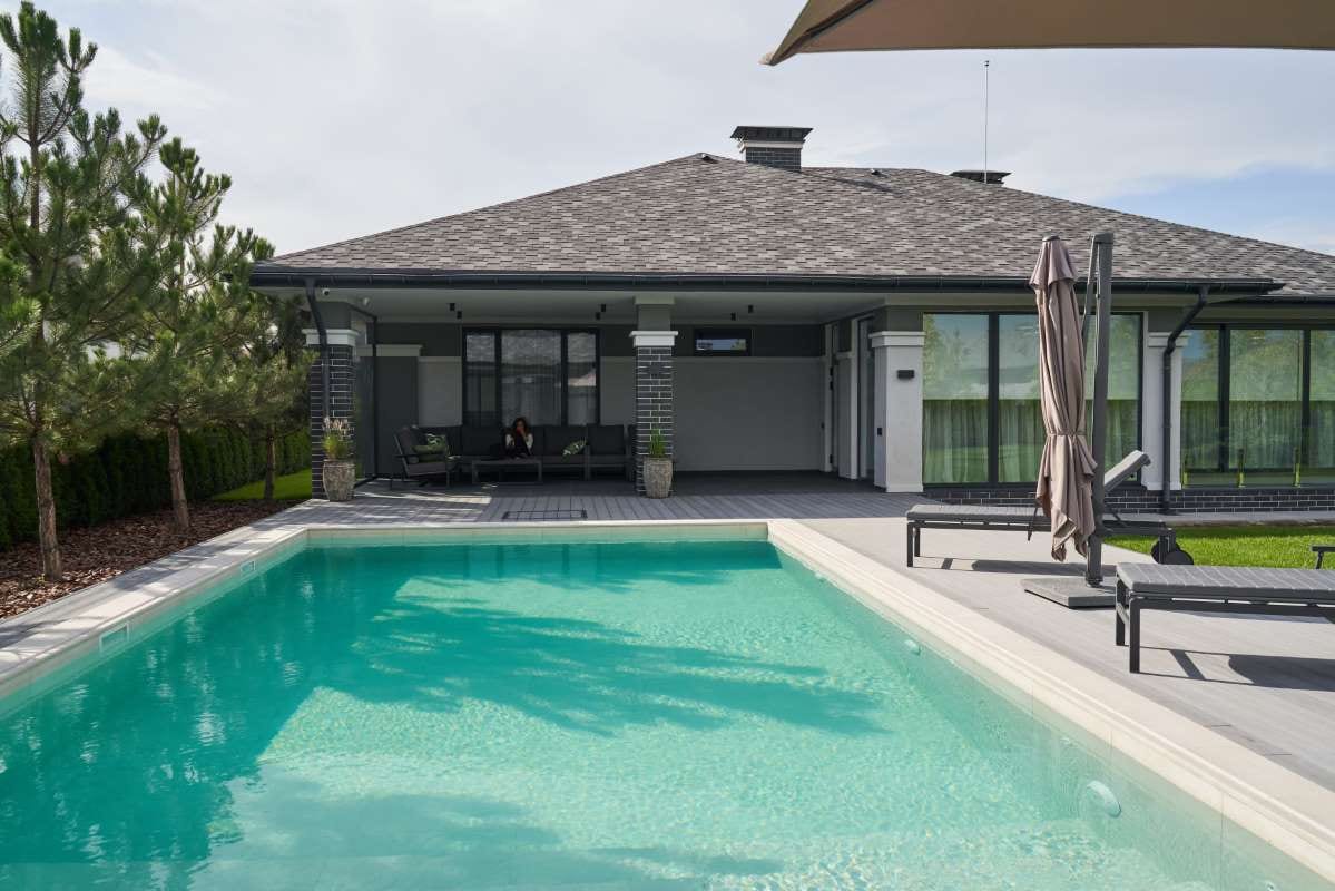 Designing Pools That Require Minimal Water Refills — pool service business insights
