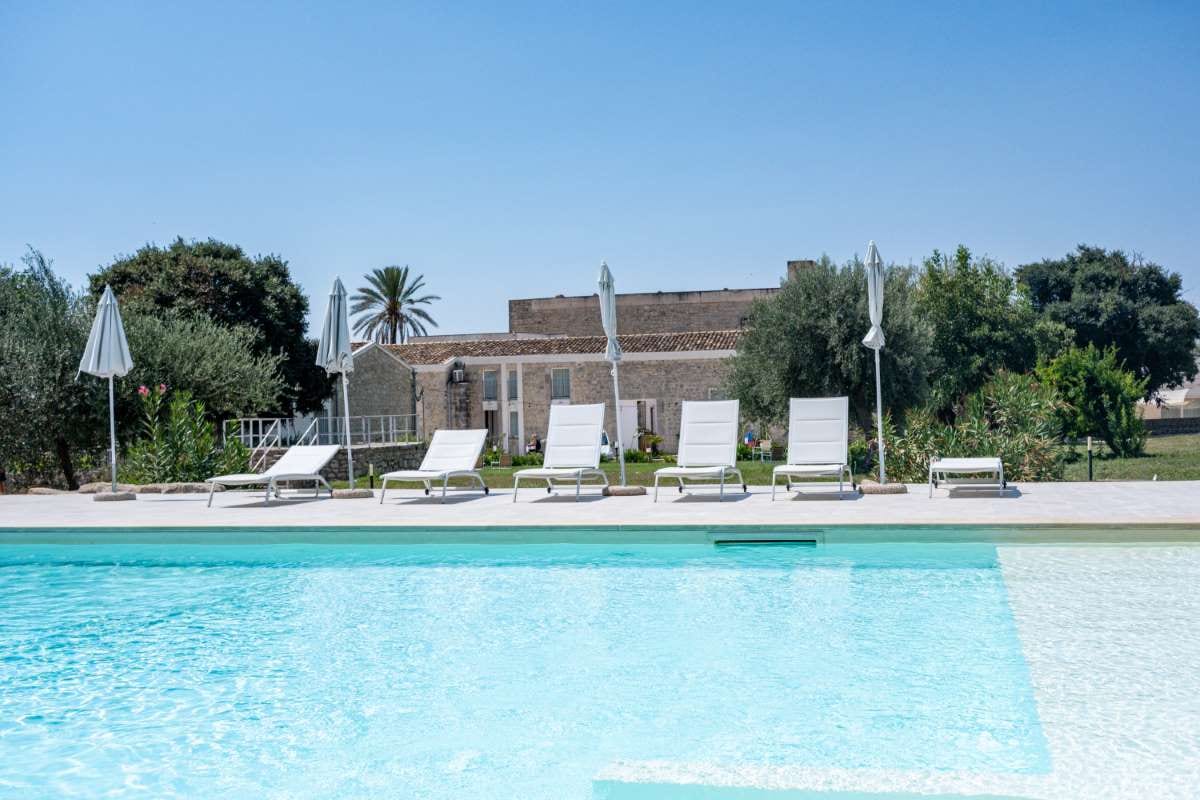How to Maintain Morale During the Busy Season — pool service business insights
