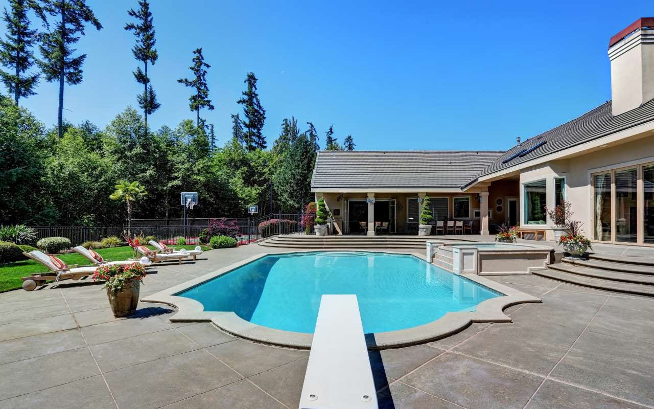 Pool Route Business: Common Challenges and Solutions — pool service business insights