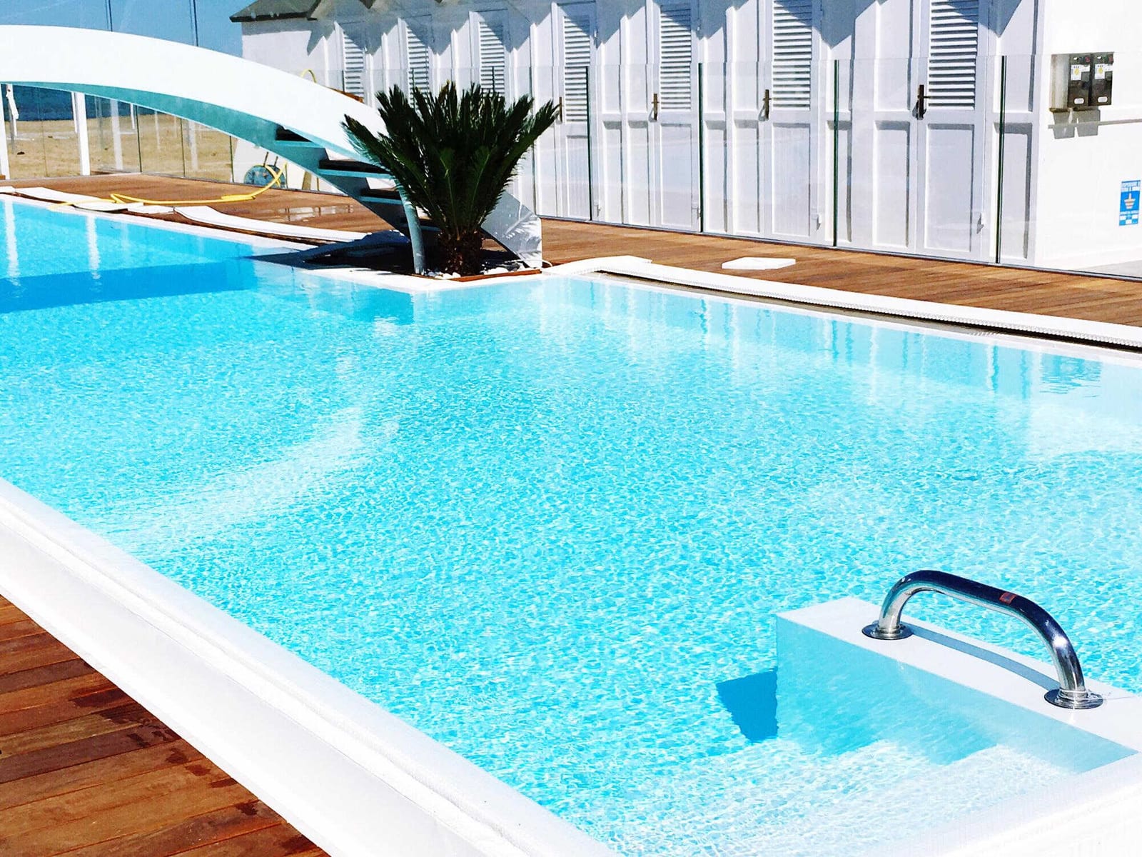 Pool Service Profitability in Dallas: How Technology Is Changing the Industry — pool service business insights
