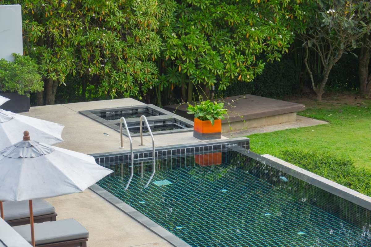 Route Quality Control Practices in Davie, Florida — pool service business insights