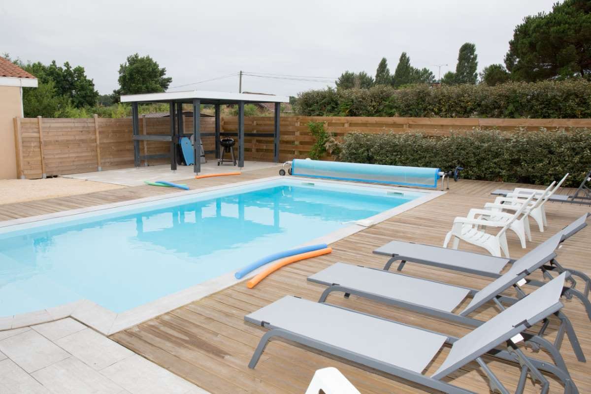 Social Media Mistakes Pool Companies Make in Davie, Florida — pool service business insights