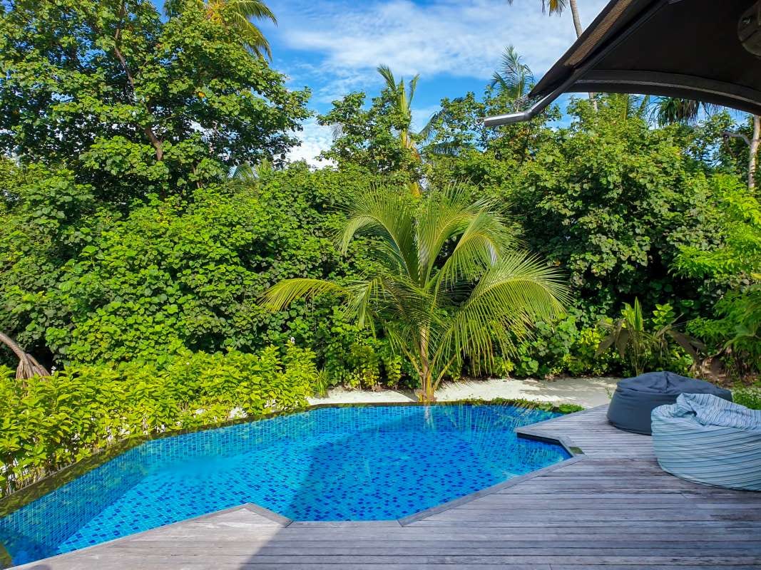The Most Important Factors That Determine Pool Route Value — pool service business insights