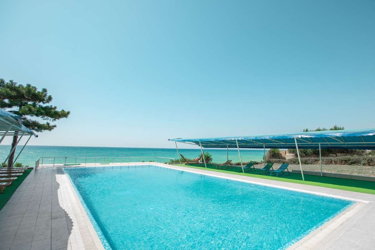 The Tax Benefits of Running a Home-Based Pool Service Office — pool service business insights