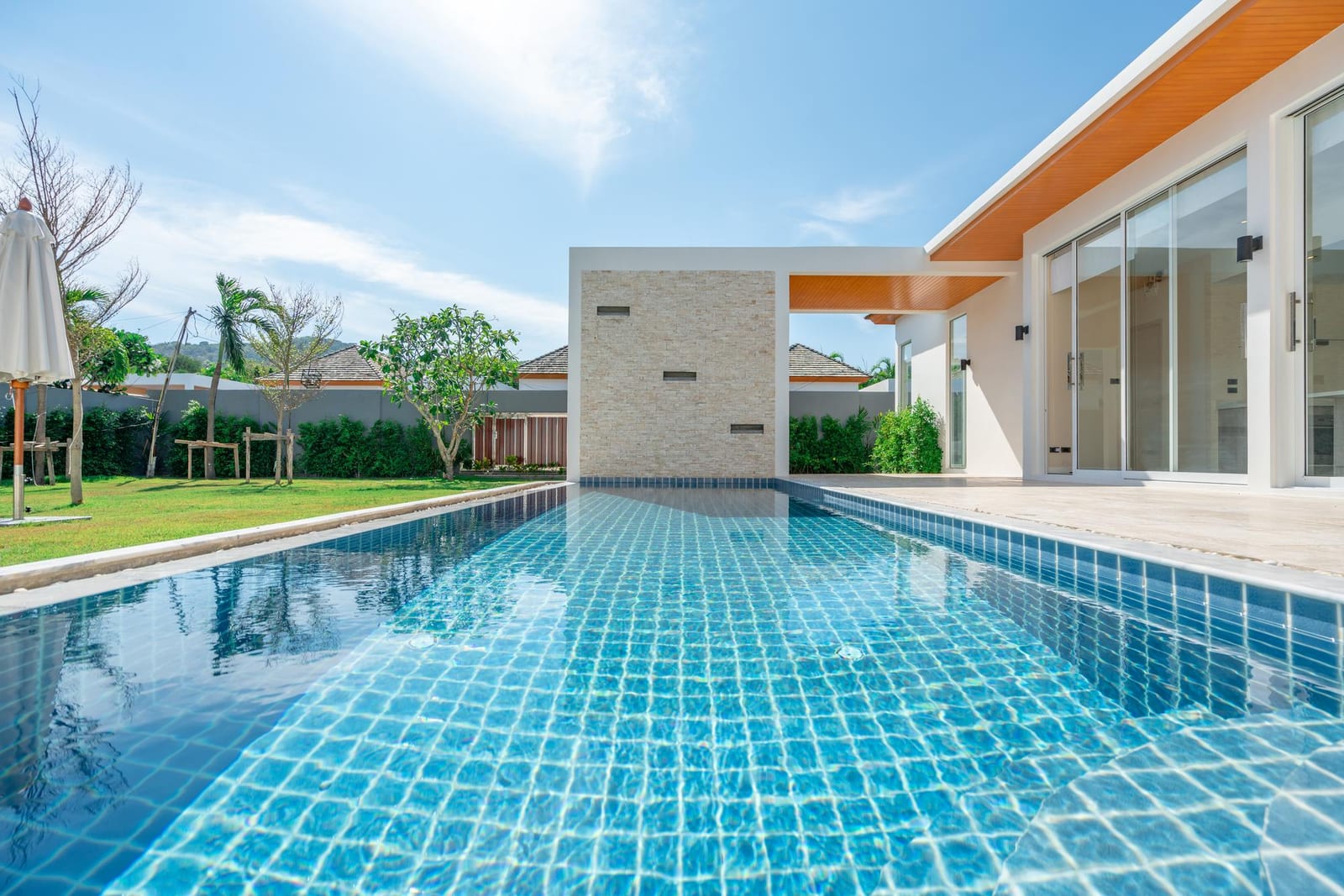 Unlocking Opportunities: The Benefits of Investing in Pool Routes for Sale — pool service business insights