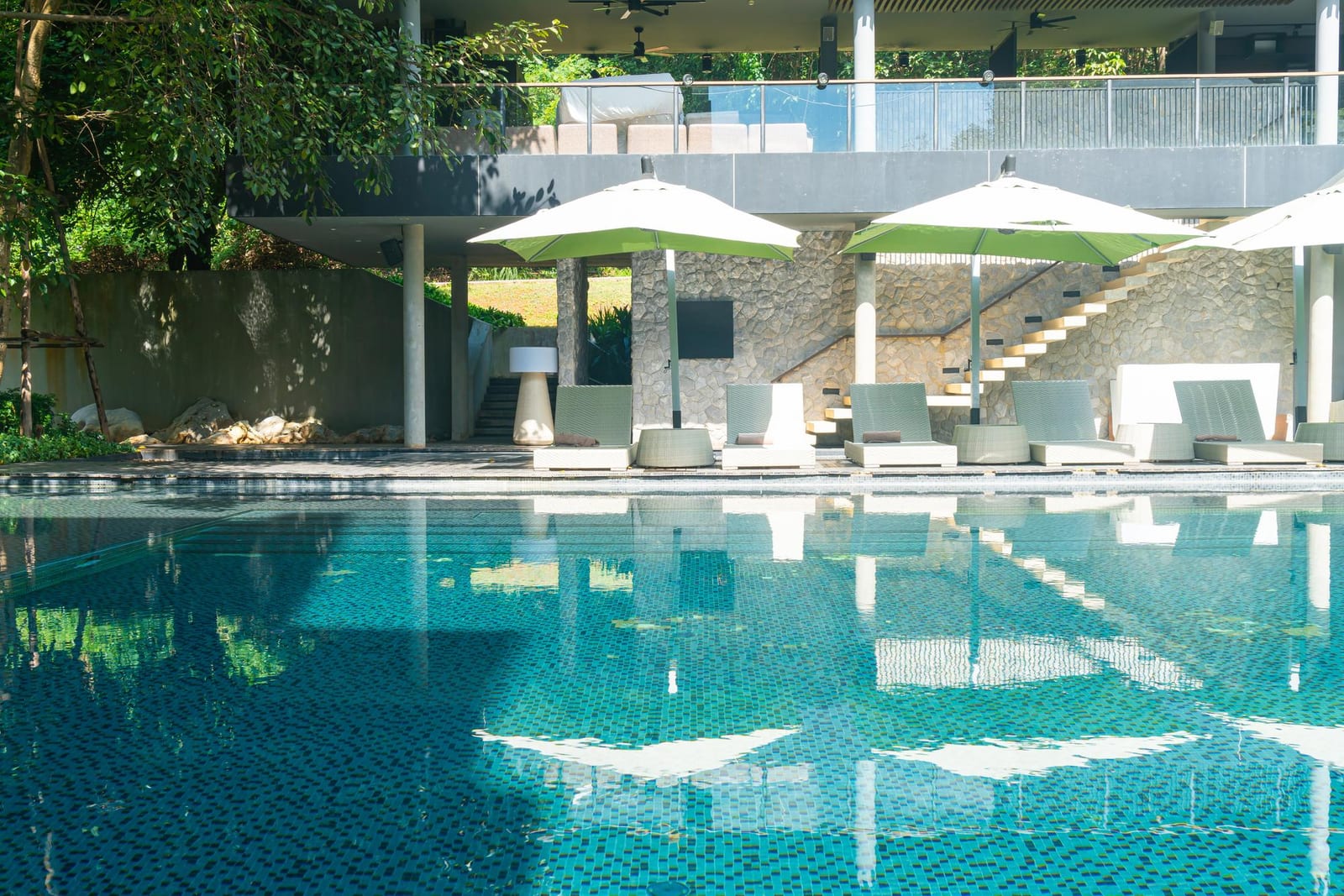 Why Davie, Florida Is Prime for Pool Services — pool service business insights