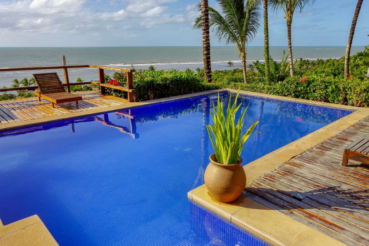 Why North Miami, Florida Has a Growing Pool Market — pool service business insights