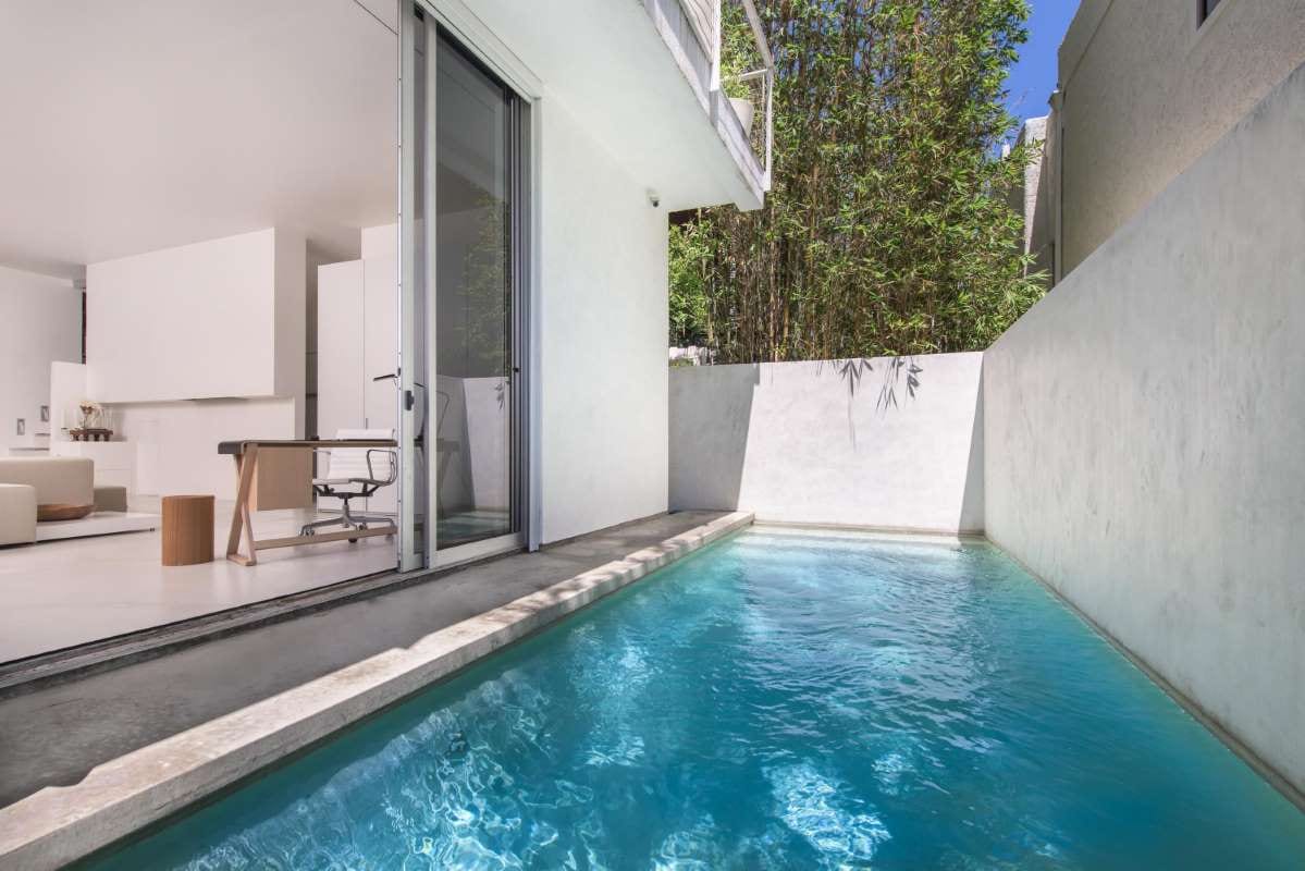 Why UV Intensity Impacts Chlorine Stability Differently by Region — pool service business insights